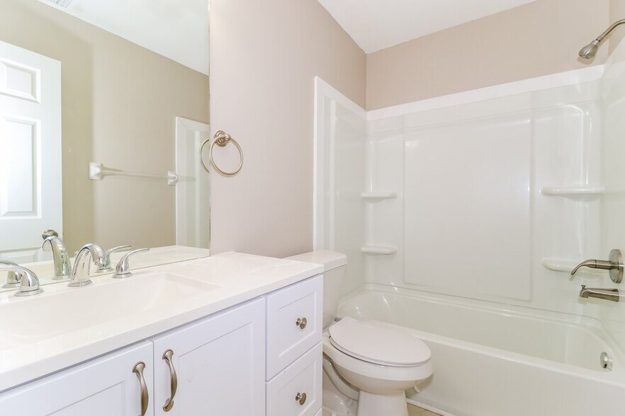 Building Photo - 4348 Breeds Hill Dr