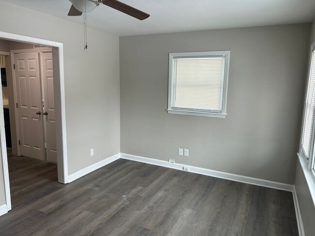 Building Photo - 2326 Waterbury St