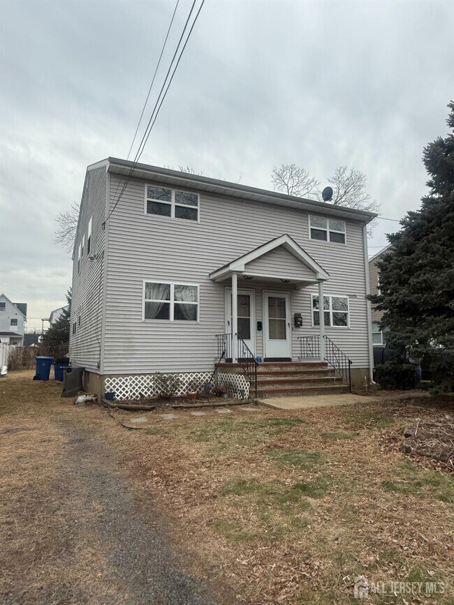 Building Photo - 710-712-712 Drake Ave