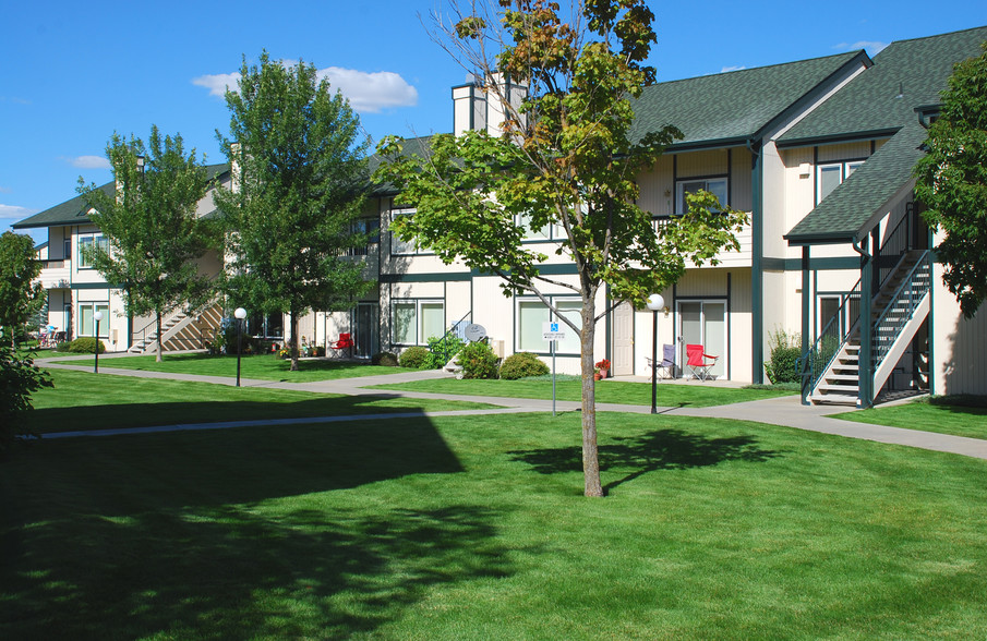 Primary Photo - Cedar Canyon Villas