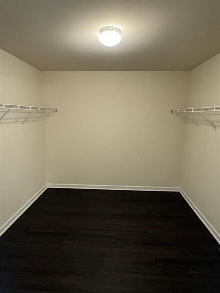 Building Photo - 136 Paulownia Cir