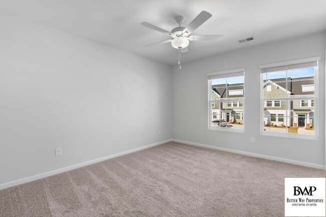 Building Photo - 1050 Astoria Dr