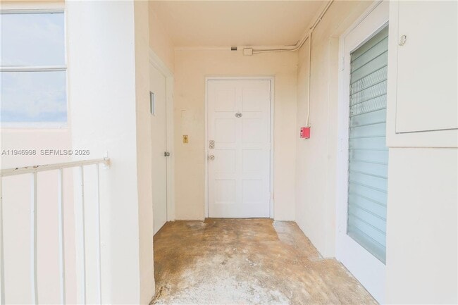 Building Photo - 2661 S Course Dr