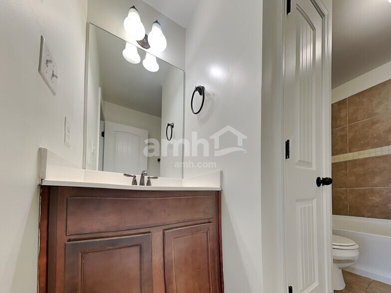 Building Photo - 9274 Afton Grove Rd