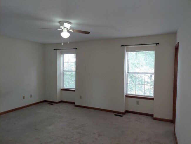 Building Photo - 1541 Paul Jack Dr