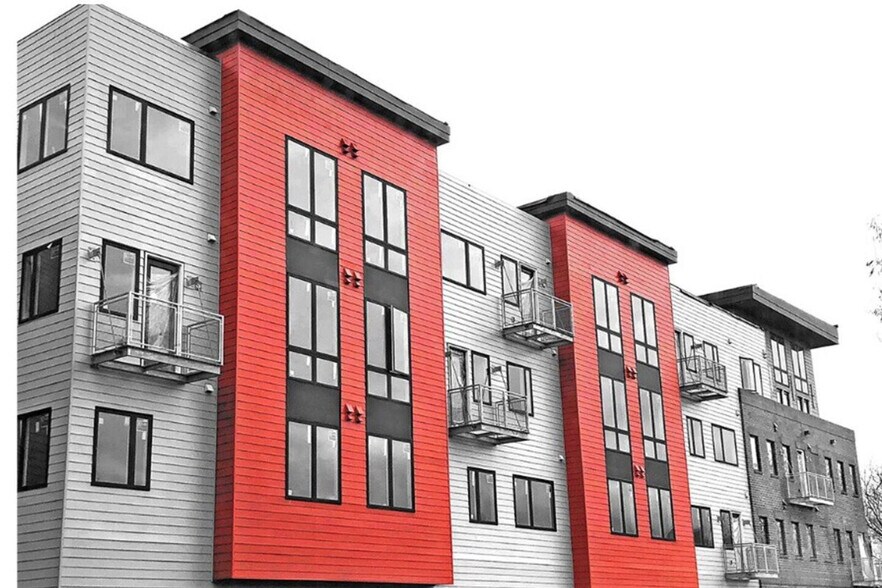 Building Photo - 630 S Goodman St