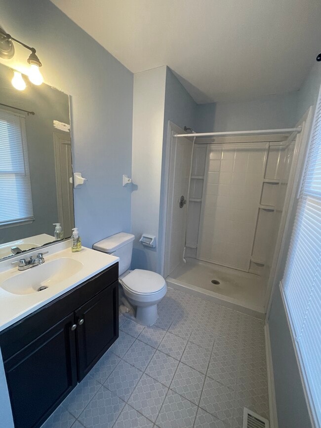 Building Photo - 6016 Loch Arbor Ln