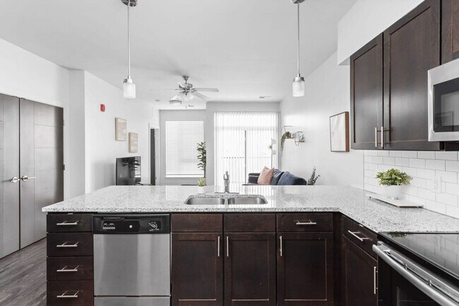 Building Photo - 8510 Westfield Blvd