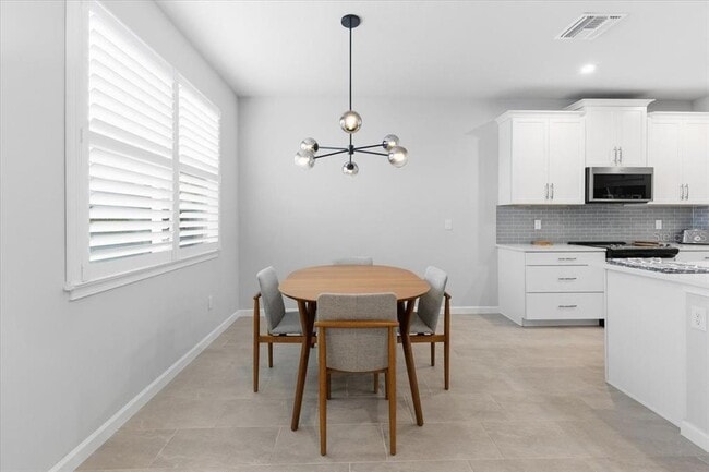 Building Photo - 20440 Revival Ln