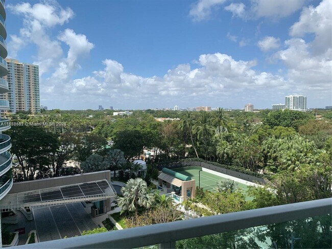 Building Photo - 2101 Brickell Ave