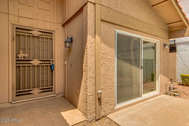 Building Photo - 5520 S Crows Nest Rd