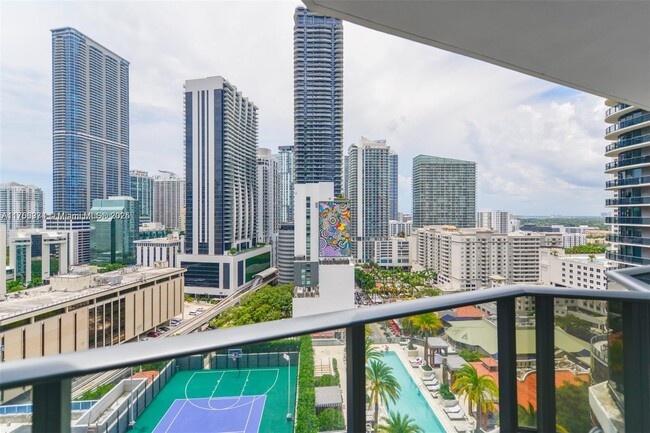 Building Photo - 801 S Miami Ave