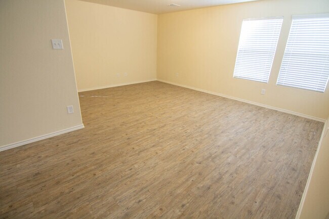 Building Photo - Green Lake Meadow - 10314 Clearwater Way, ...