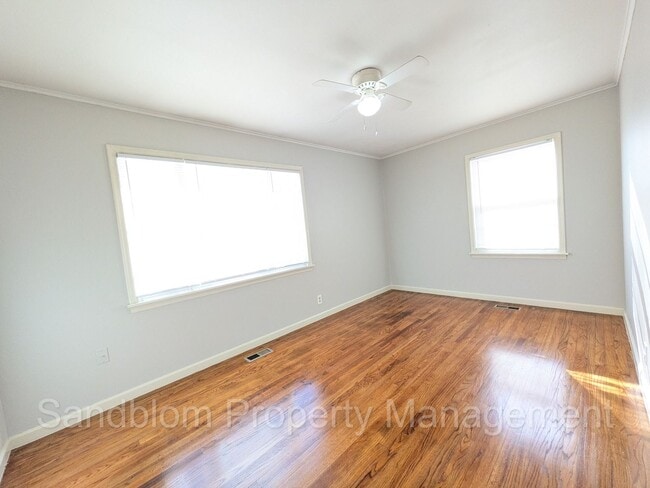 Building Photo - FOR LEASE | Tulsa | $1250 Rent