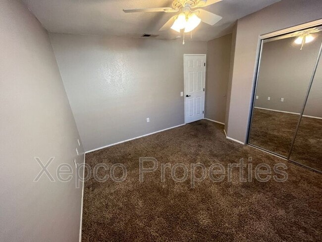 Building Photo - 51865 Avenida Velasco
