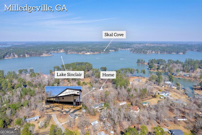 Building Photo - 106 Degrandis Ln NE