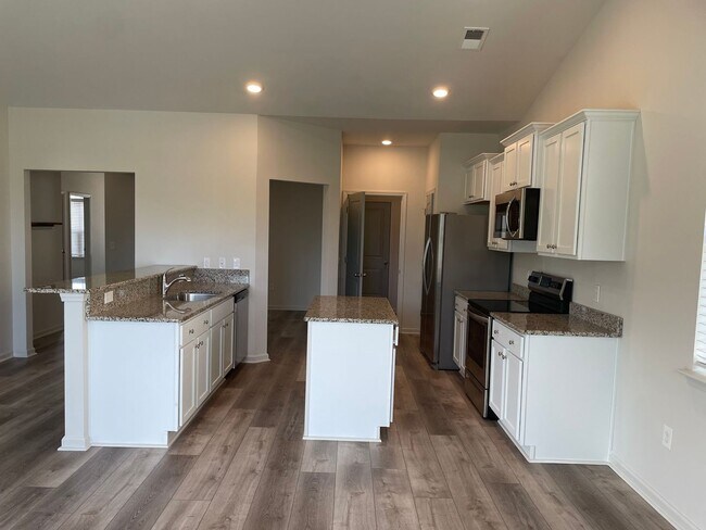Building Photo - 3023 Cedar Creek Ln