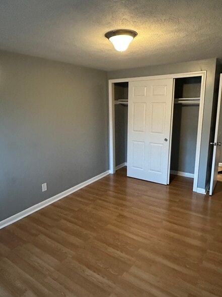 Building Photo - 31 Jones Ter