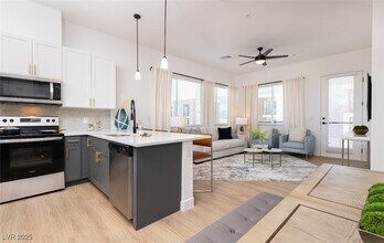 Building Photo - 100 E Warm Springs Rd