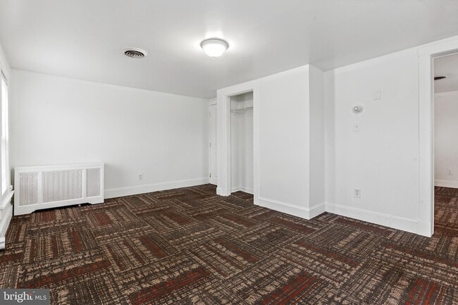 Building Photo - 27 E Bel Air Ave