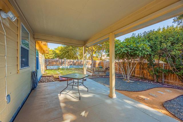 Building Photo - 10008 Chapel Rock Dr