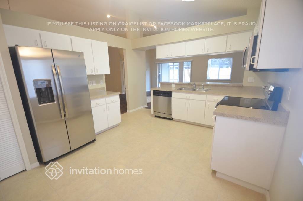Building Photo - 1327 Windjammer Pl