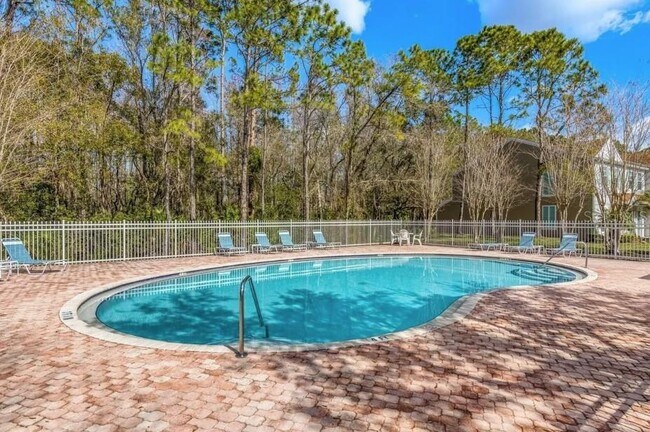 Building Photo - 8620 Hunters Key Cir