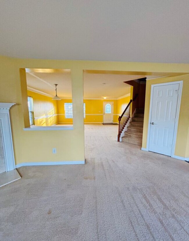 Building Photo - SPECIAL!!!!!$500 OFF SECOND MONTHS RENT!!!!!! Spacious 4-Bedroom Home with Expansive Loft & Moder...