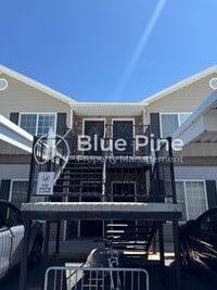 Building Photo - 520 W 7th S