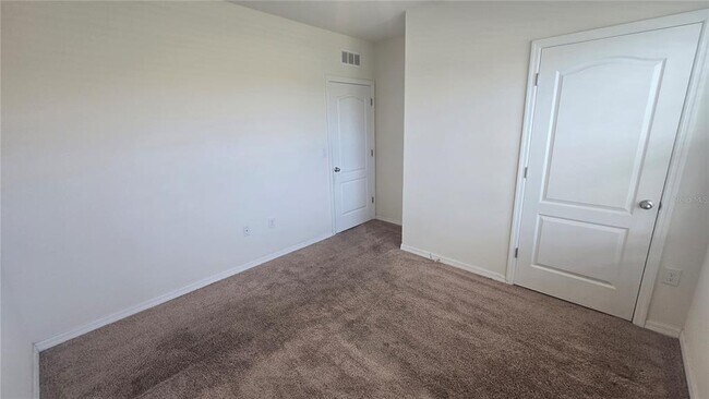 Building Photo - 3358 Summerdale Way