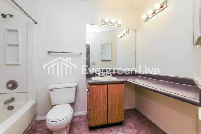 Building Photo - 6372 Nightwind Ct