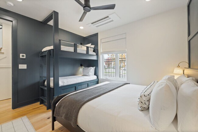 Building Photo - 1117 3rd Ave S