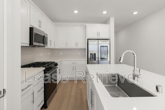 Building Photo - 4748 Concordia Ave