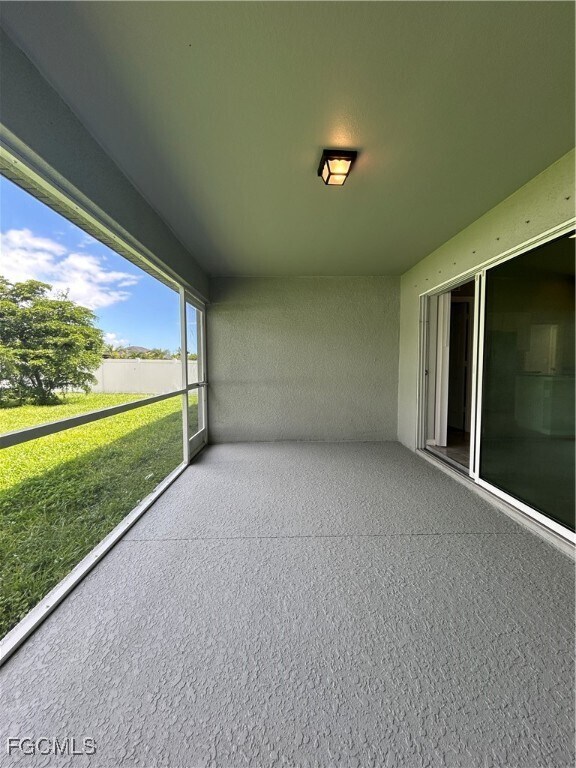 Building Photo - 1202 NW 22nd Ave