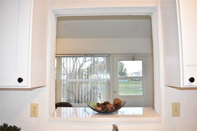 Building Photo - 1906 Canterbury Ln