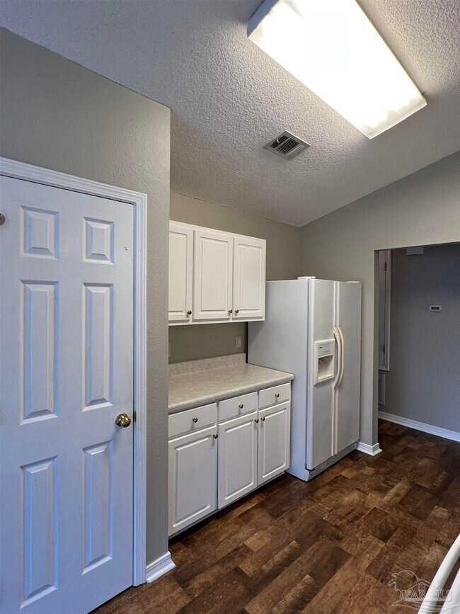 Building Photo - 6191 Bandol Ct