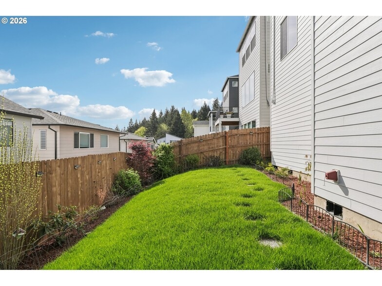 Building Photo - 15154 SW Flatcreek Ln