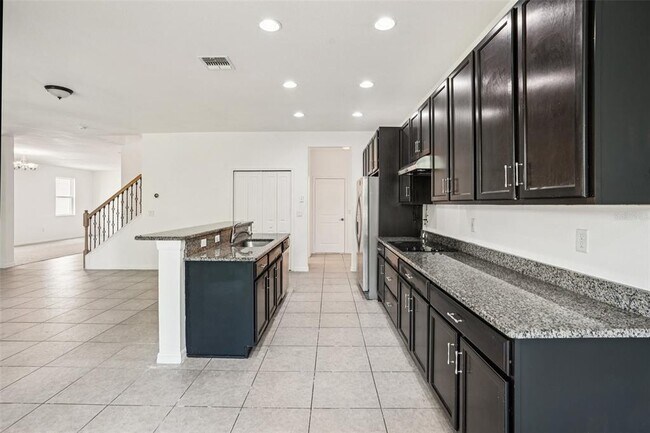 Building Photo - 1211 Canyon Oaks Dr