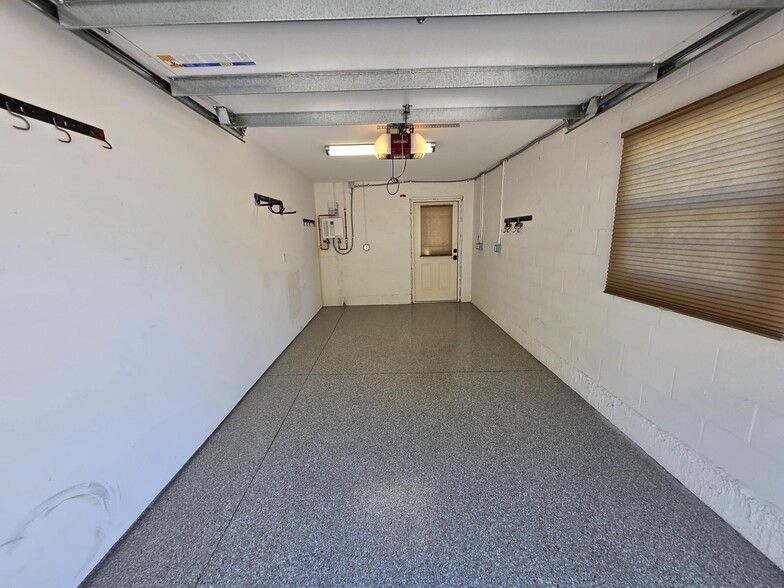 Building Photo - 2495 13th Ave N