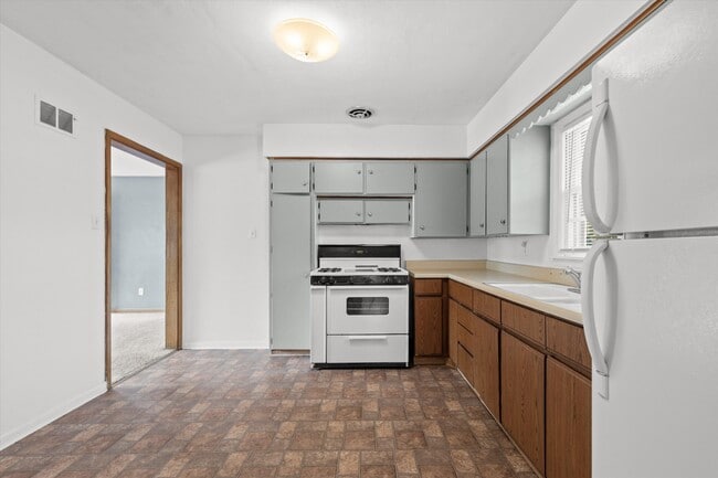 Building Photo - 1311 W Worley St