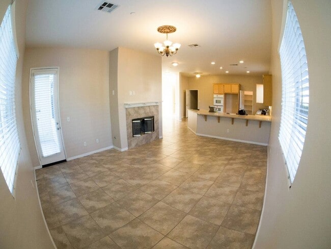 Building Photo - 7425 Malven Ave