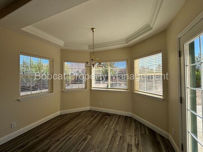 Building Photo - 2963 Hot Springs Dr