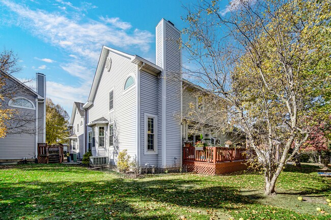 Building Photo - 436 W Parkside Dr