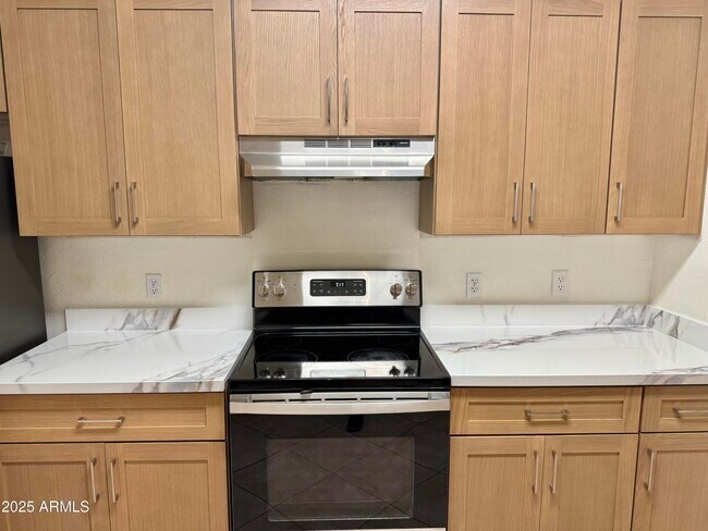 Building Photo - 3236 E Chandler Blvd