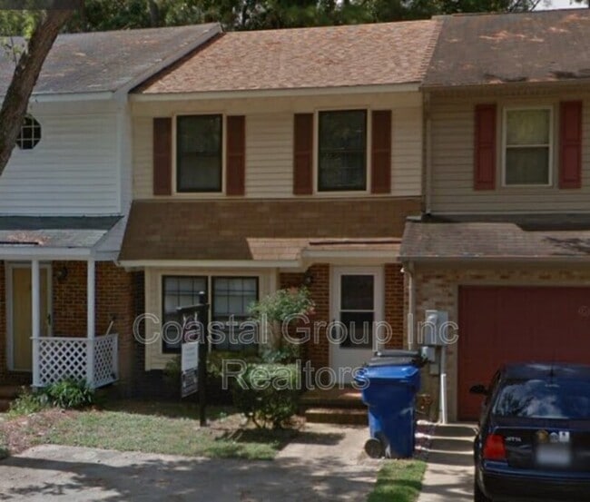 Building Photo - 921 Wildwood Square Ct