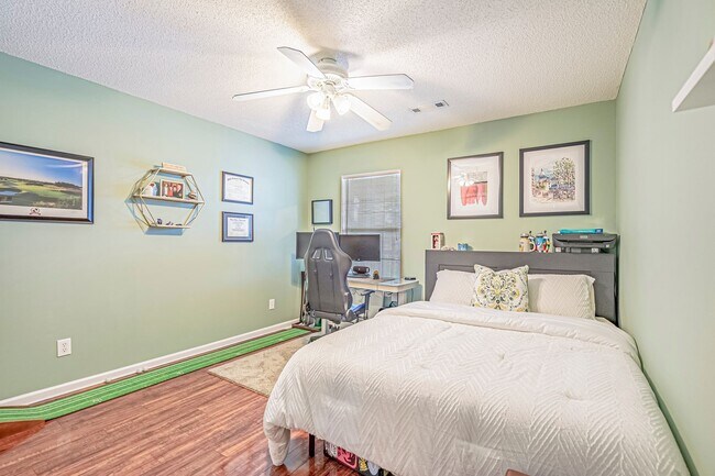 Building Photo - 2 Bed 2 Bath Long Term Rental - Windsor Green in Carolina Forest