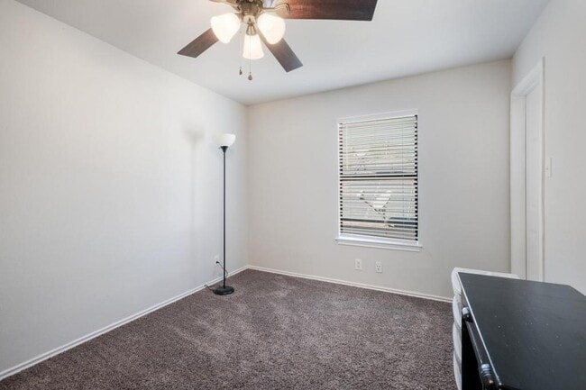 Building Photo - 15107 Kamary Ln