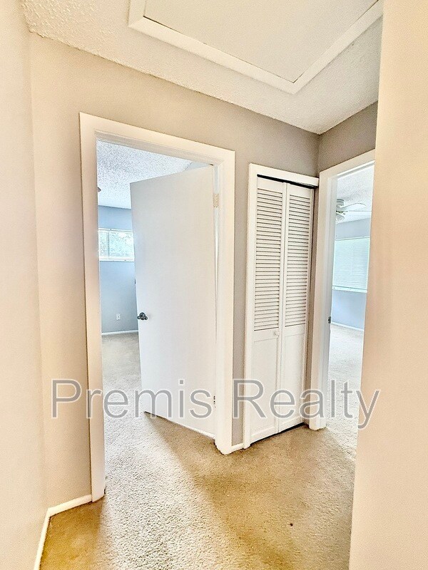 Building Photo - 3003 Bough Ave