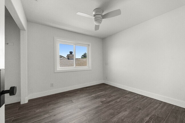 Building Photo - 39535 Oak Cir