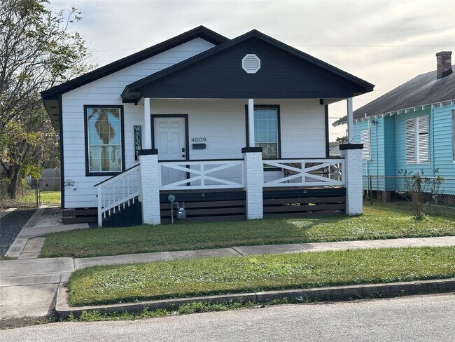 Primary Photo - 4009 Avenue L